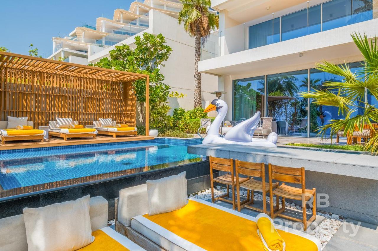 Five Palm Beach Villa - Three Floors, Private Pool, Jacuzzi Dubai Exterior photo