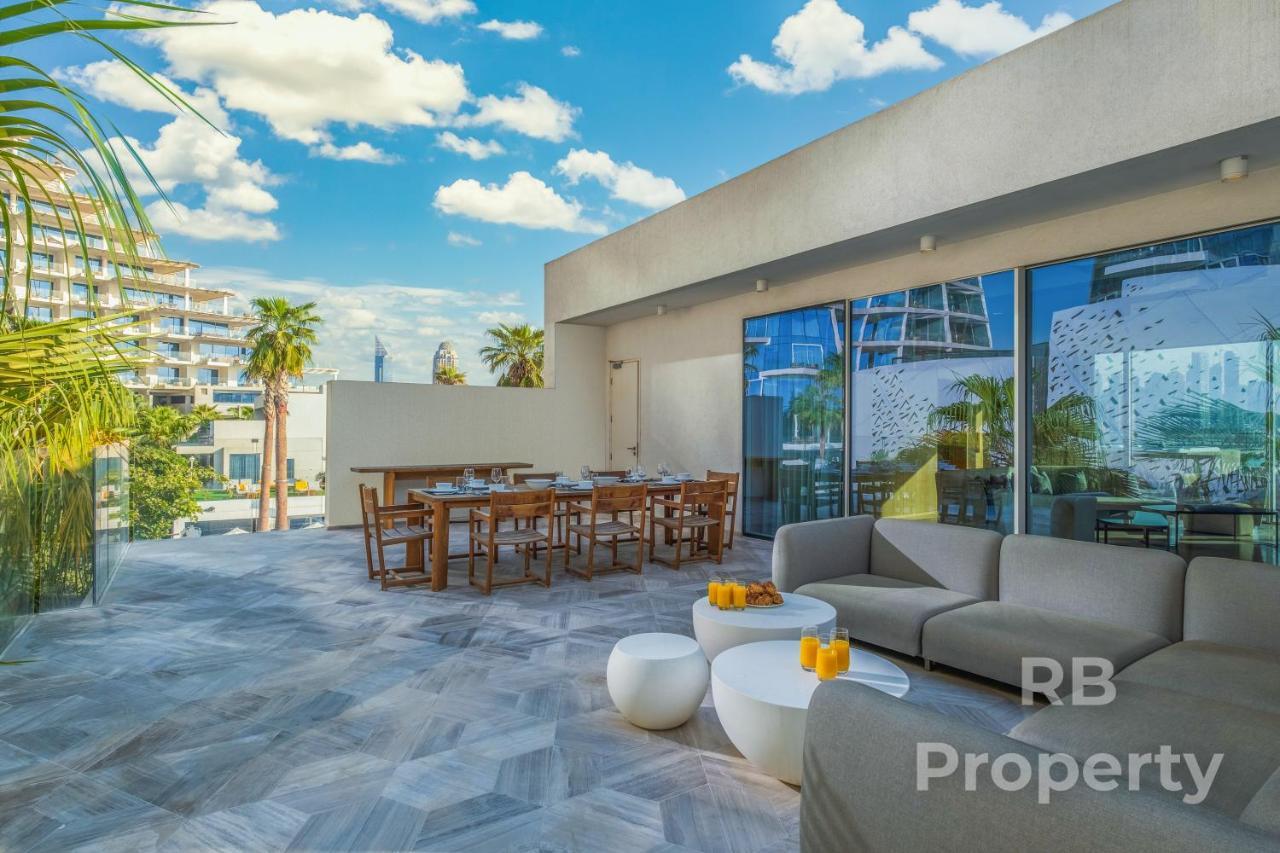 Five Palm Beach Villa - Three Floors, Private Pool, Jacuzzi Dubai Exterior photo