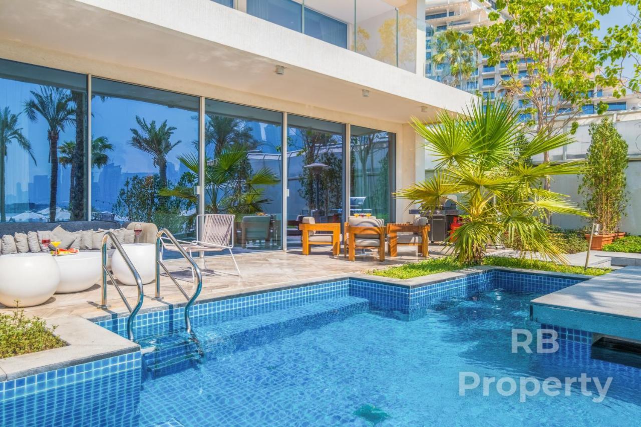 Five Palm Beach Villa - Three Floors, Private Pool, Jacuzzi Dubai Exterior photo